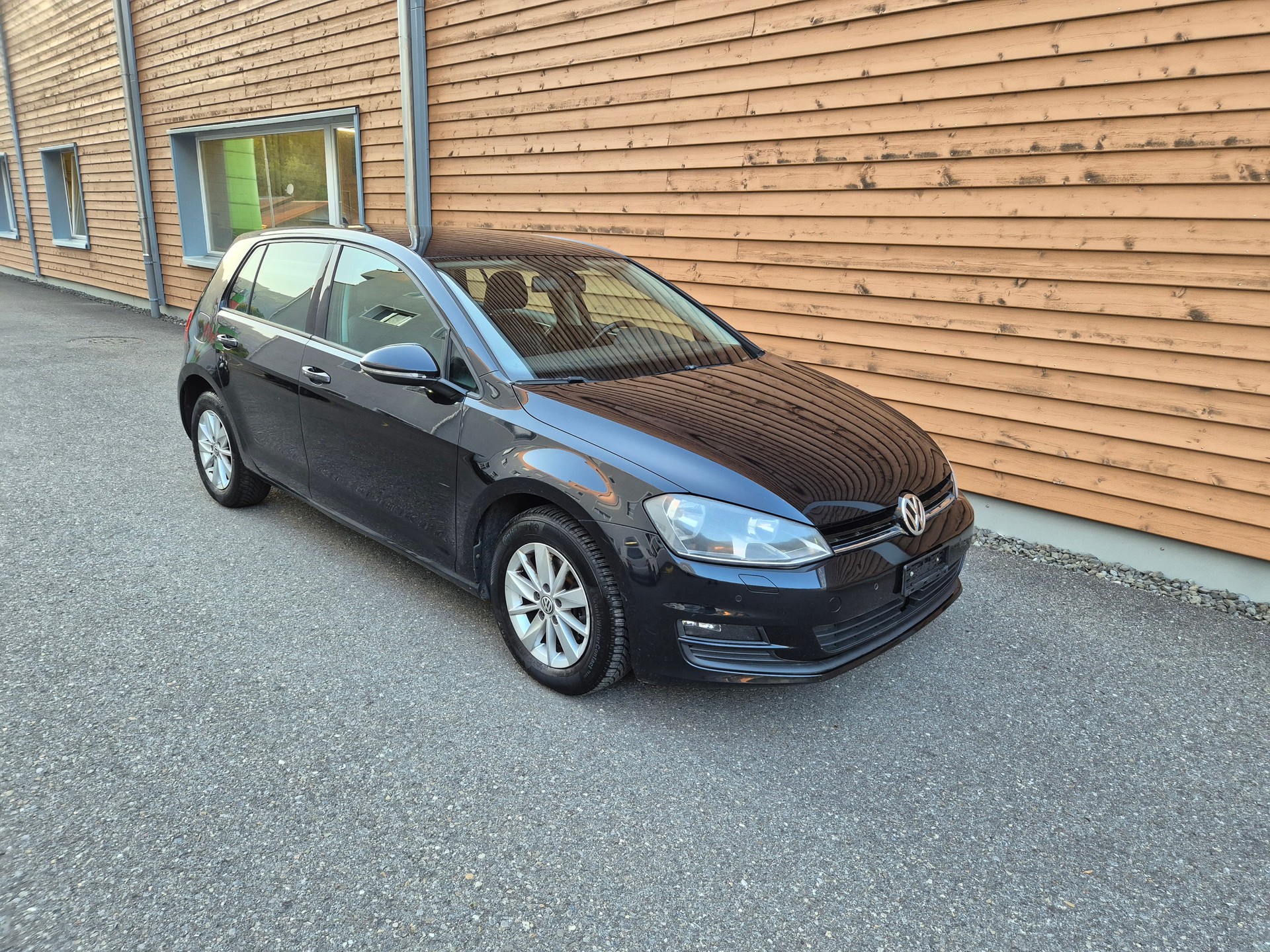 VW Golf 1.6 TDI Comfortline 4Motion-image-2