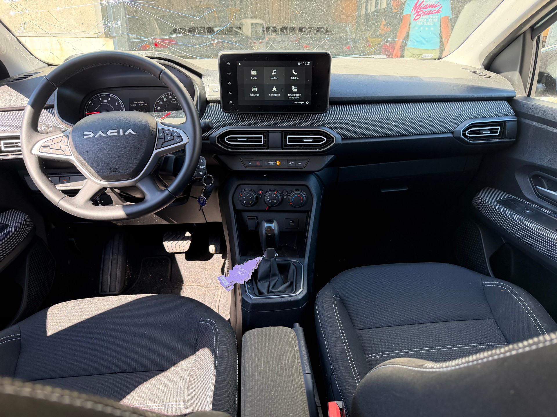DACIA Sandero TCe 90 Expression CVT-image-10