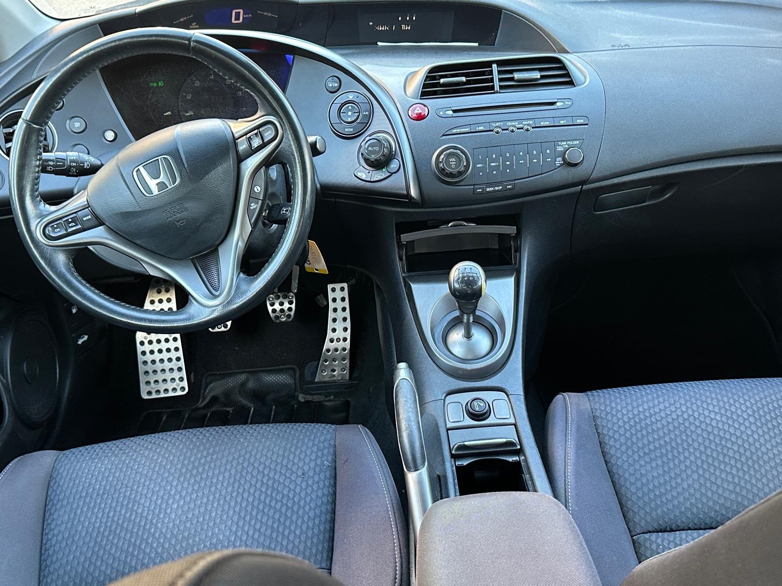 HONDA Civic 1.4i Comfort i-Shift-image-6