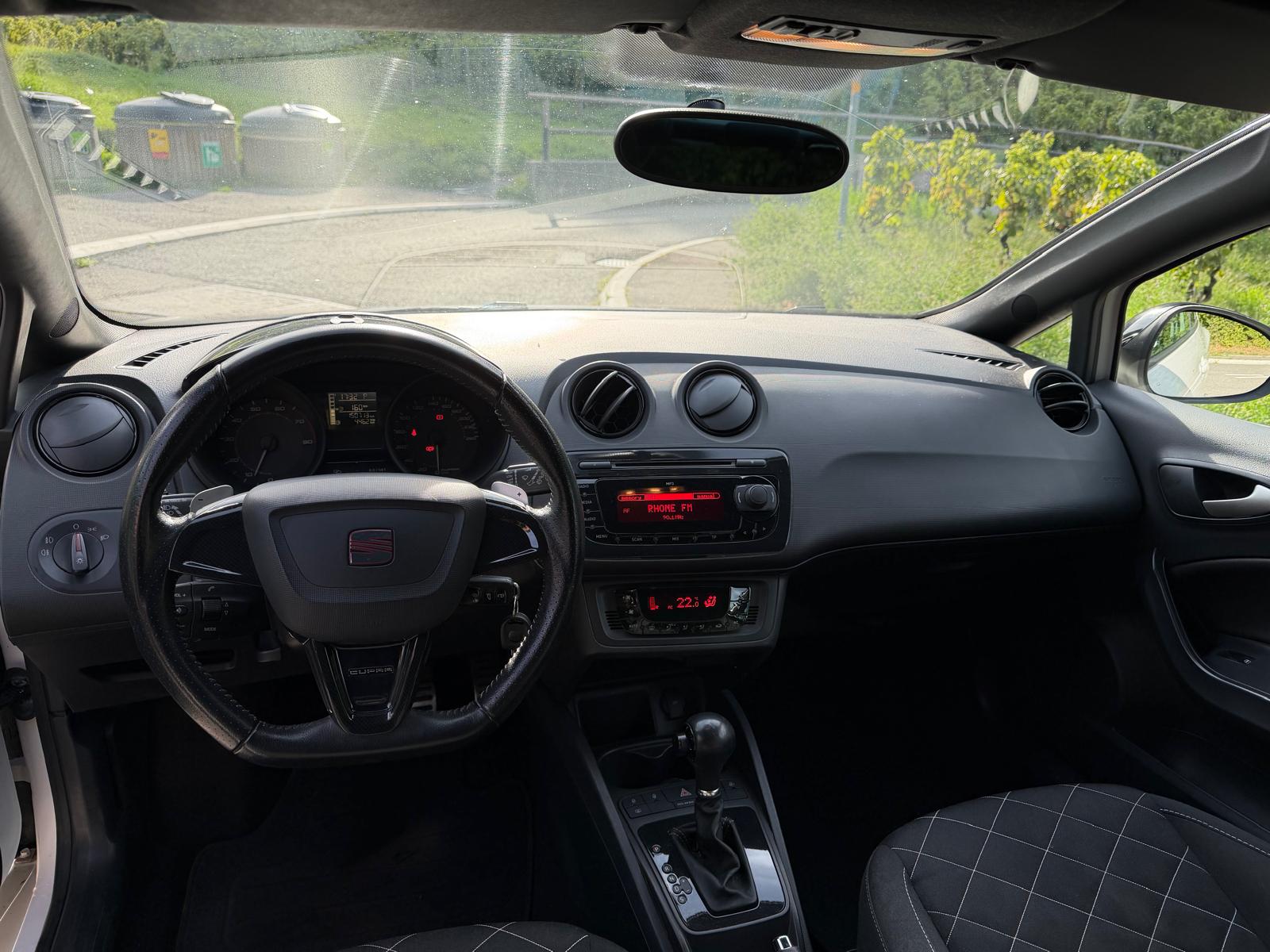 SEAT Ibiza SC 1.4 TSI Cupra DSG-image-12