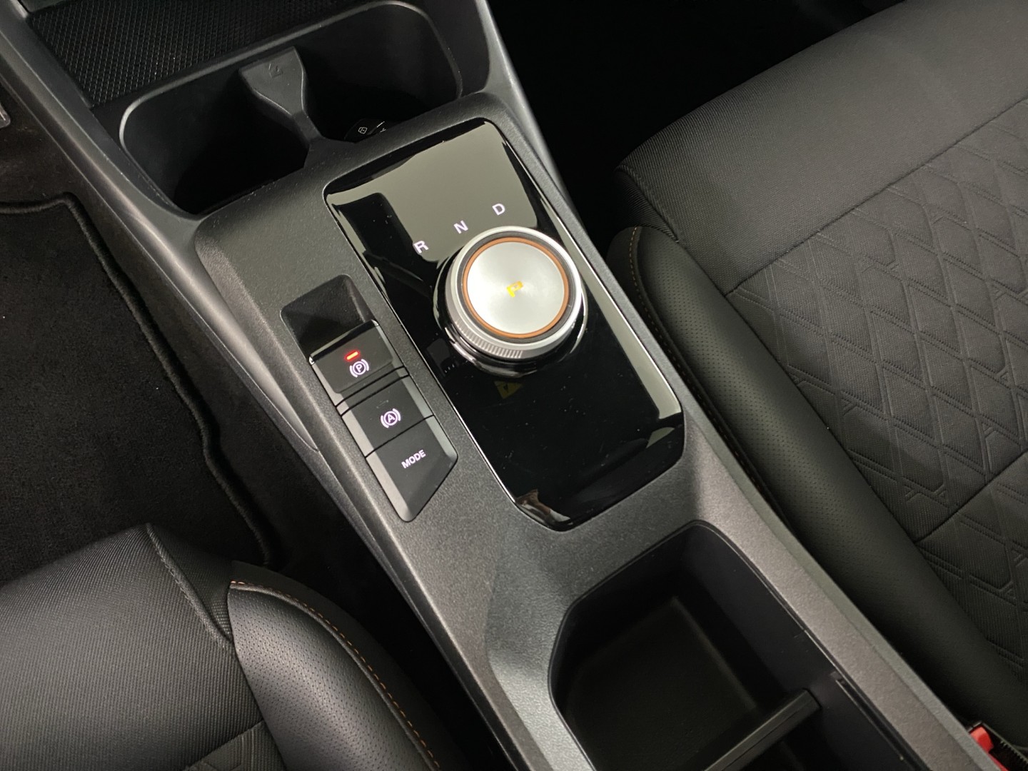 MG 3 1.5 Hybrid Luxury Aut.-image-11