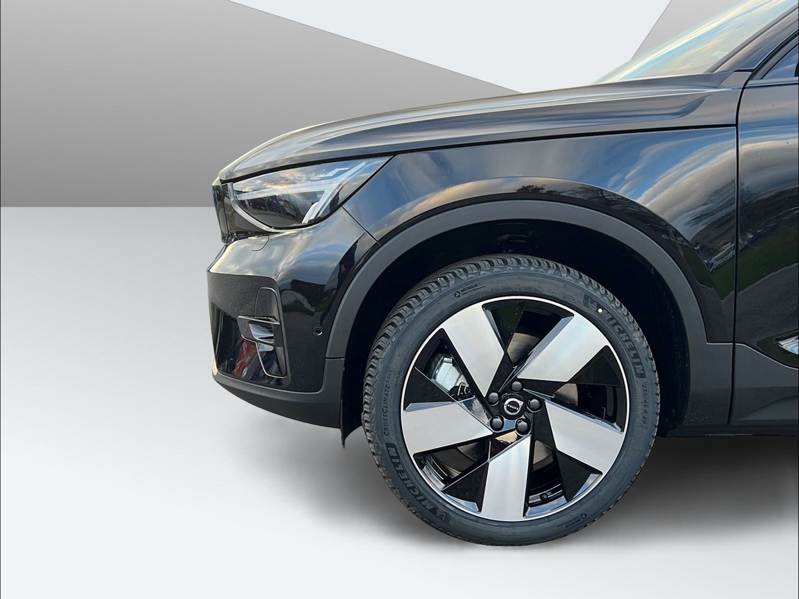 VOLVO C40 P8 Twin Recharge Ultimate AWD-image-8