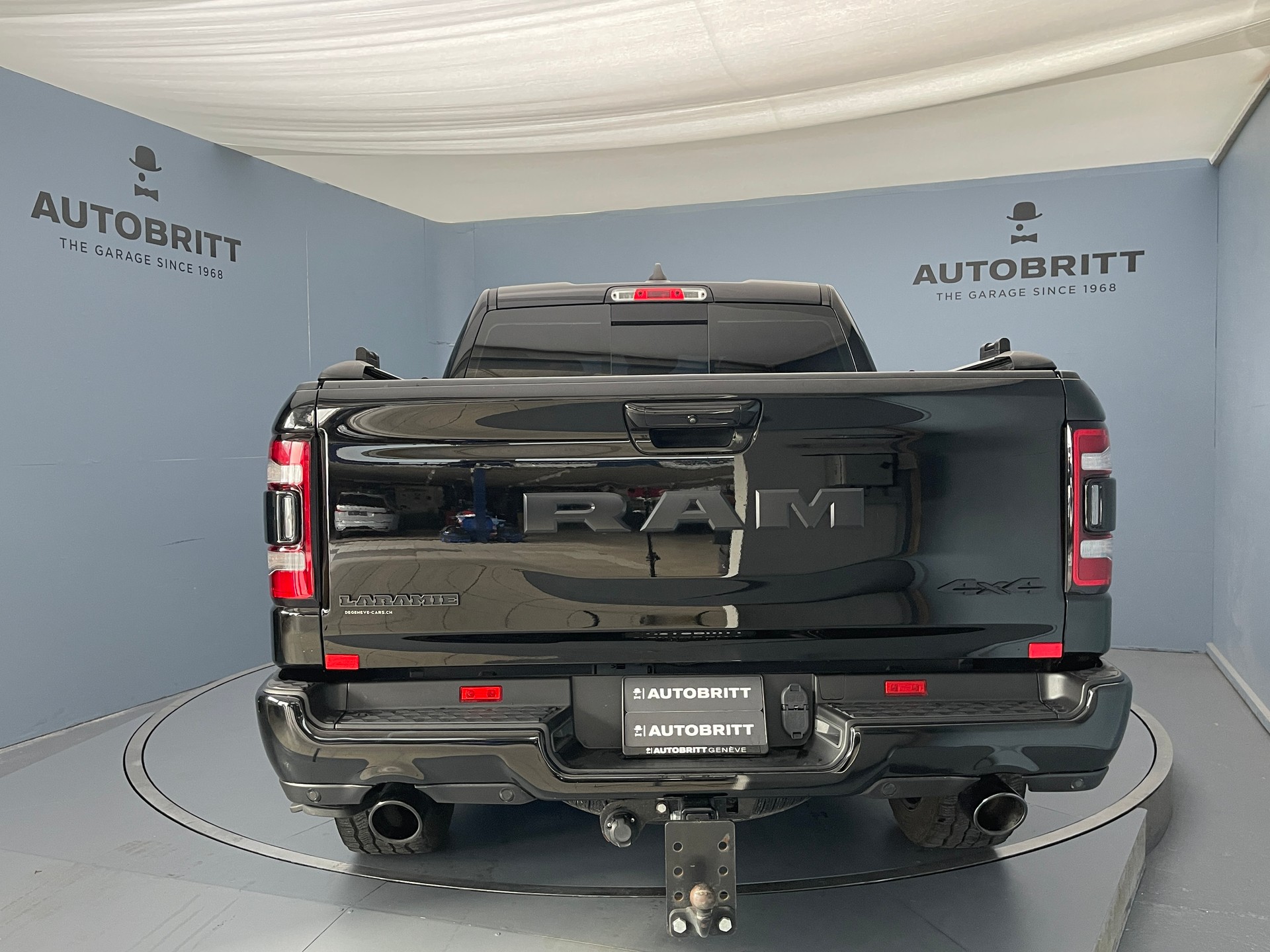 DODGE Ram 1500 Crew cab. pick-up 5.7 HEMI MDS VVT Laramie-image-6