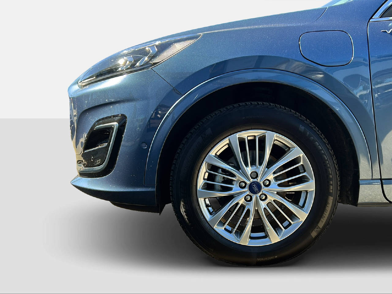 FORD Kuga 2.5 Plug-in Hybrid Vignale-image-14