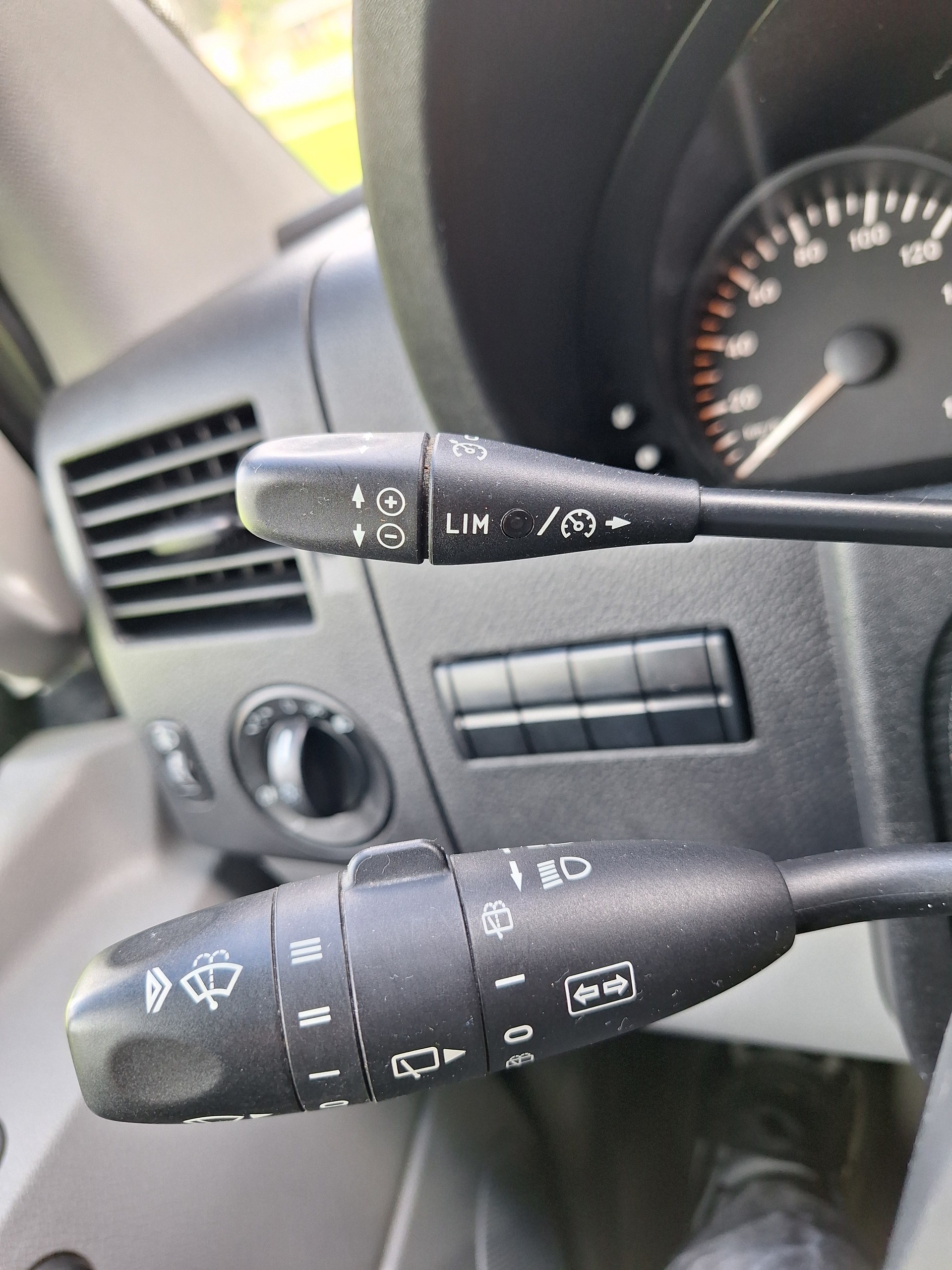 MERCEDES-BENZ 316 CDI 4x4 Automat-image-12
