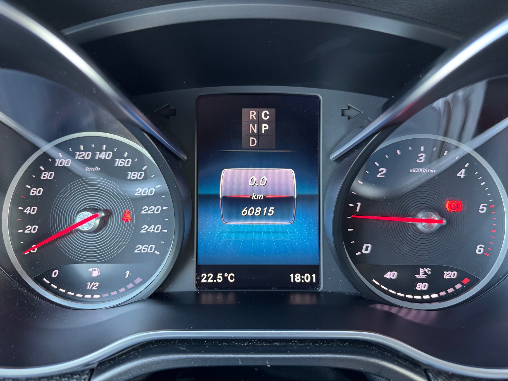 MERCEDES-BENZ V 300 d Swiss Ed. kurz 4matic-image-7