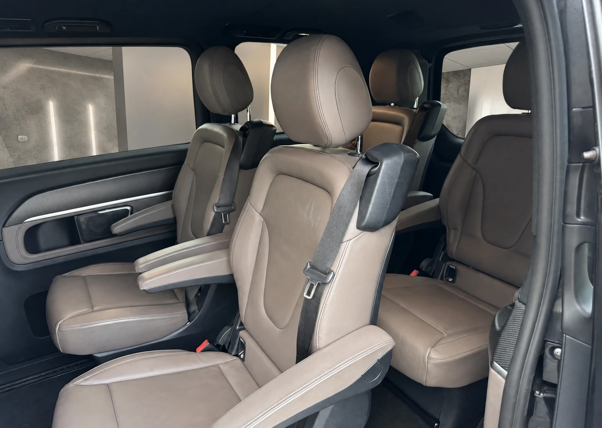 MERCEDES-BENZ V 300 d Swiss Ed. kurz 4matic-image-13