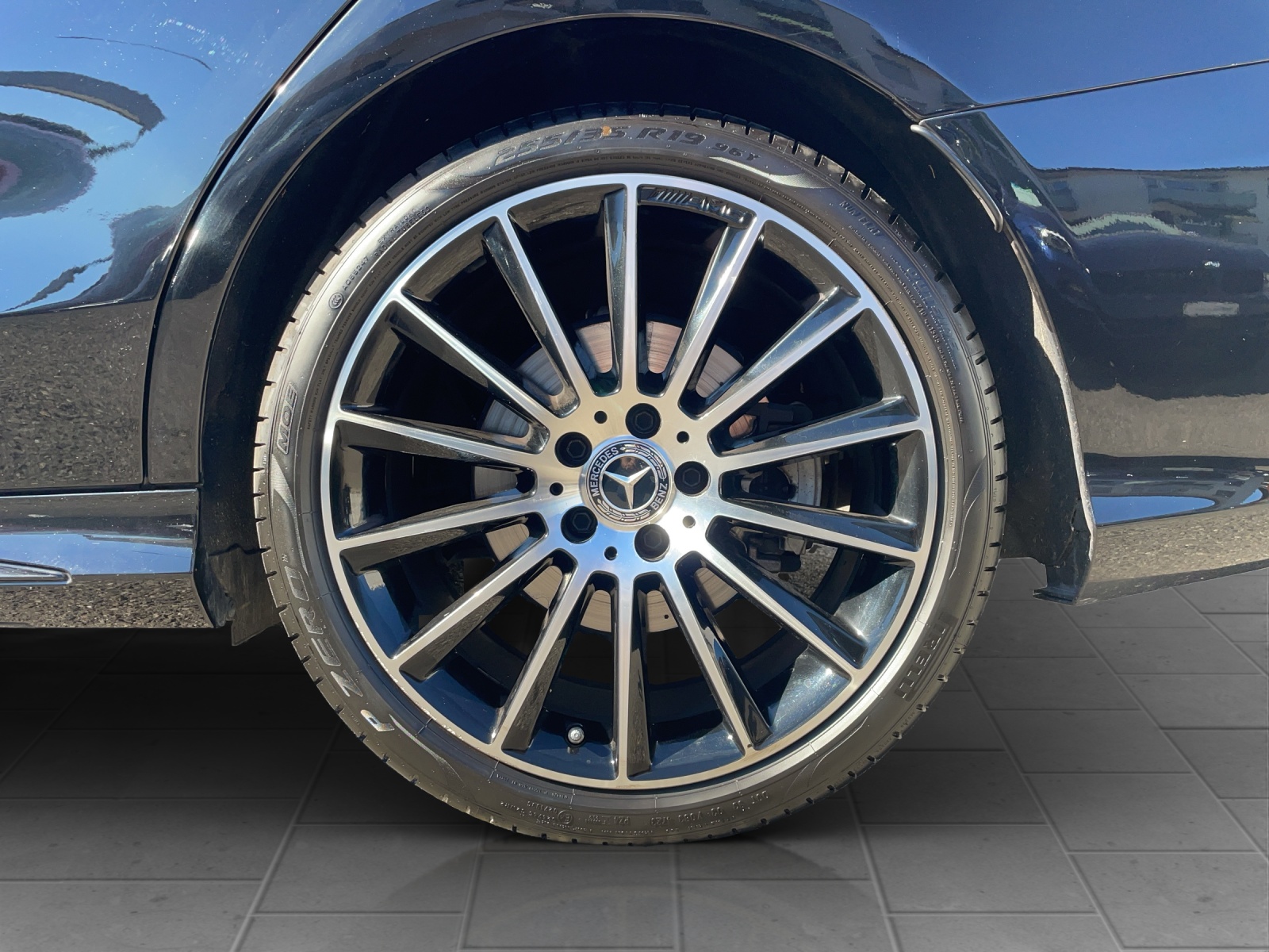 MERCEDES-BENZ C 300 d AMG Line 4Matic 9G-Tronic-image-8
