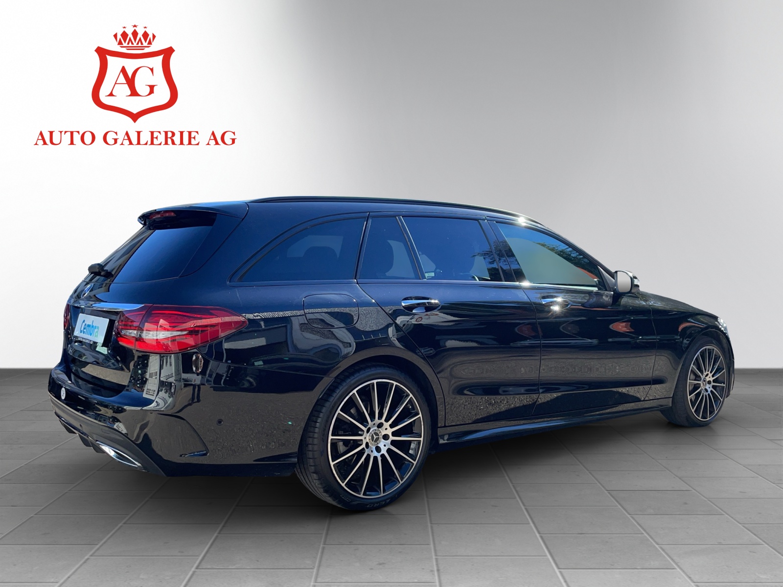 MERCEDES-BENZ C 300 d AMG Line 4Matic 9G-Tronic-image-4