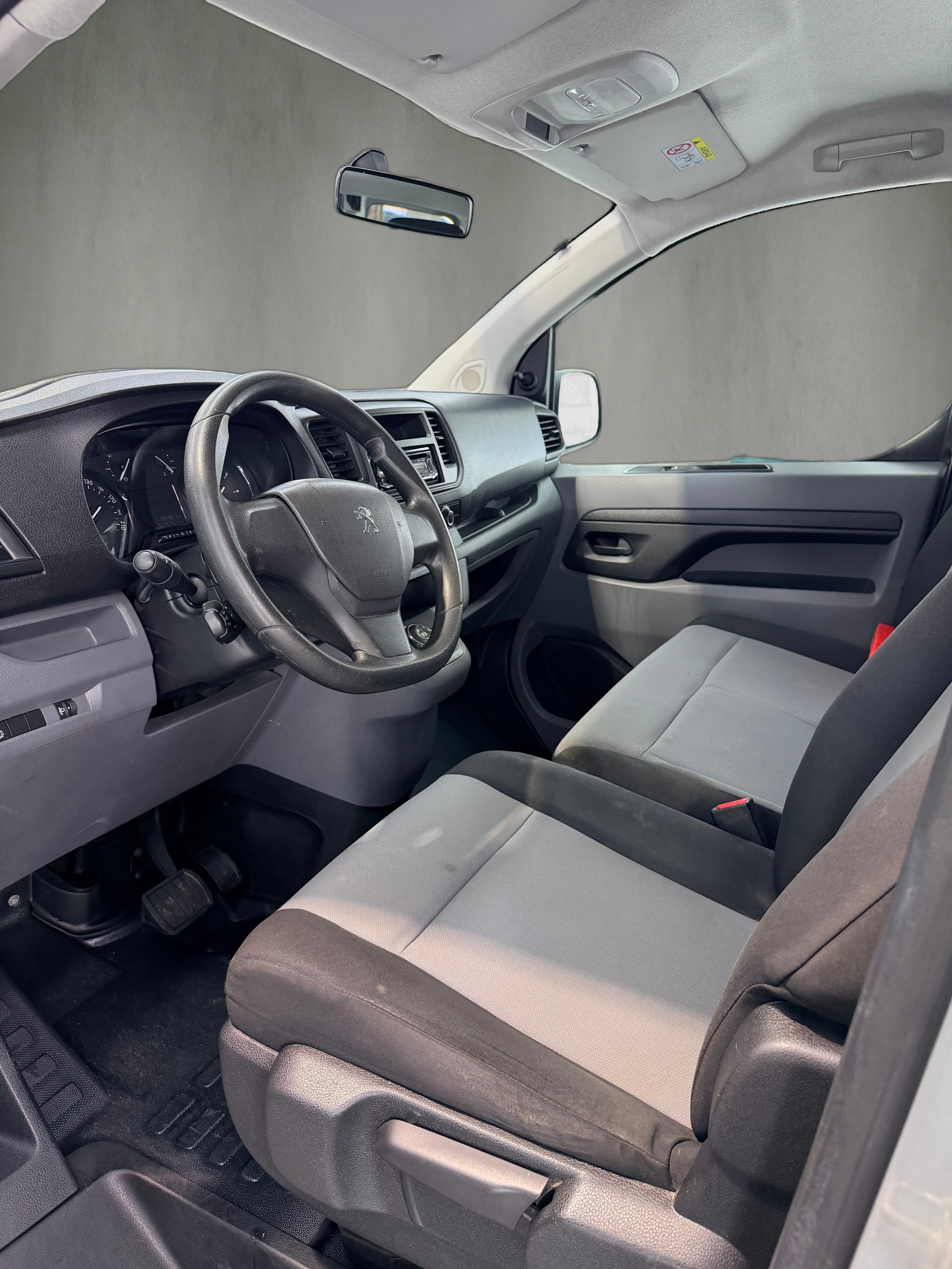 PEUGEOT Traveller 2.0 BlueHDi Active Lang EAT-image-6