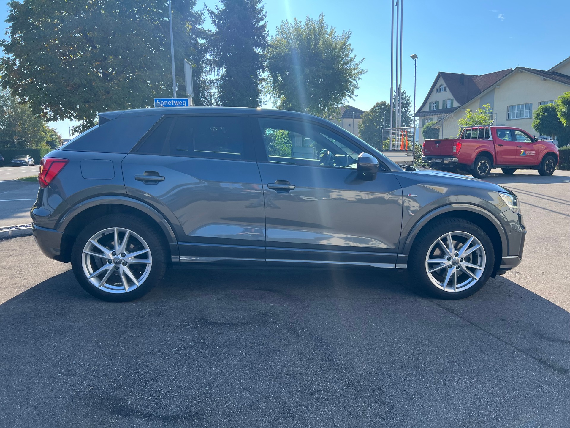 AUDI Q2 2.0 TFSI sport quattro S-tronic-image-9