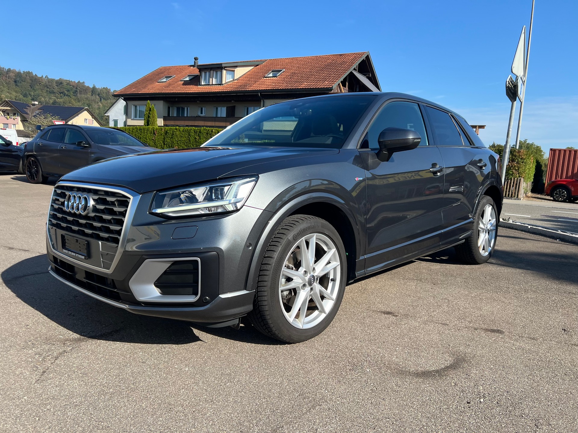 AUDI Q2 2.0 TFSI sport quattro S-tronic-image-1