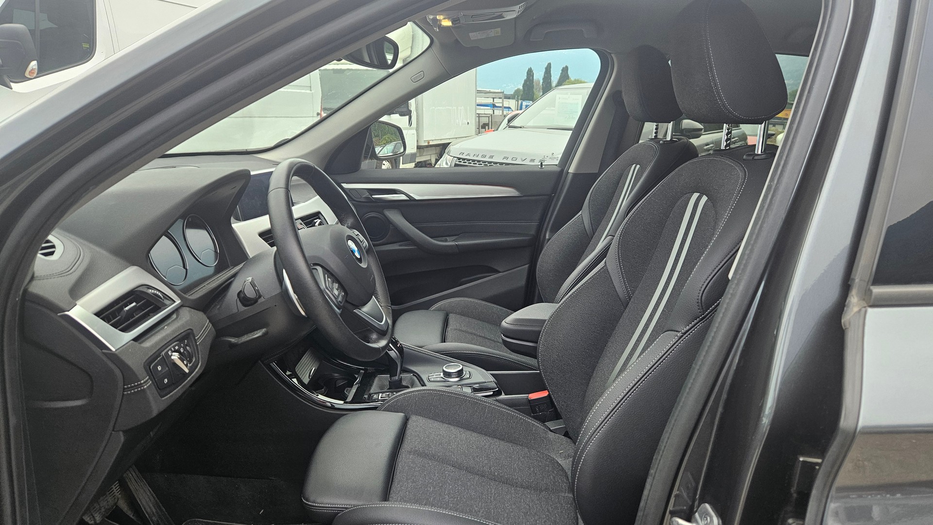 BMW X1 xDrive 18d Sport Line Steptronic-image-6