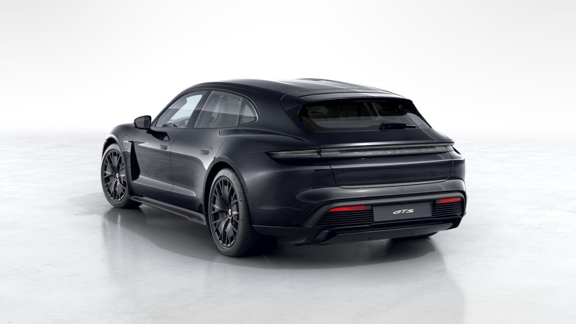 PORSCHE Taycan GTS Sport Turismo-image-2