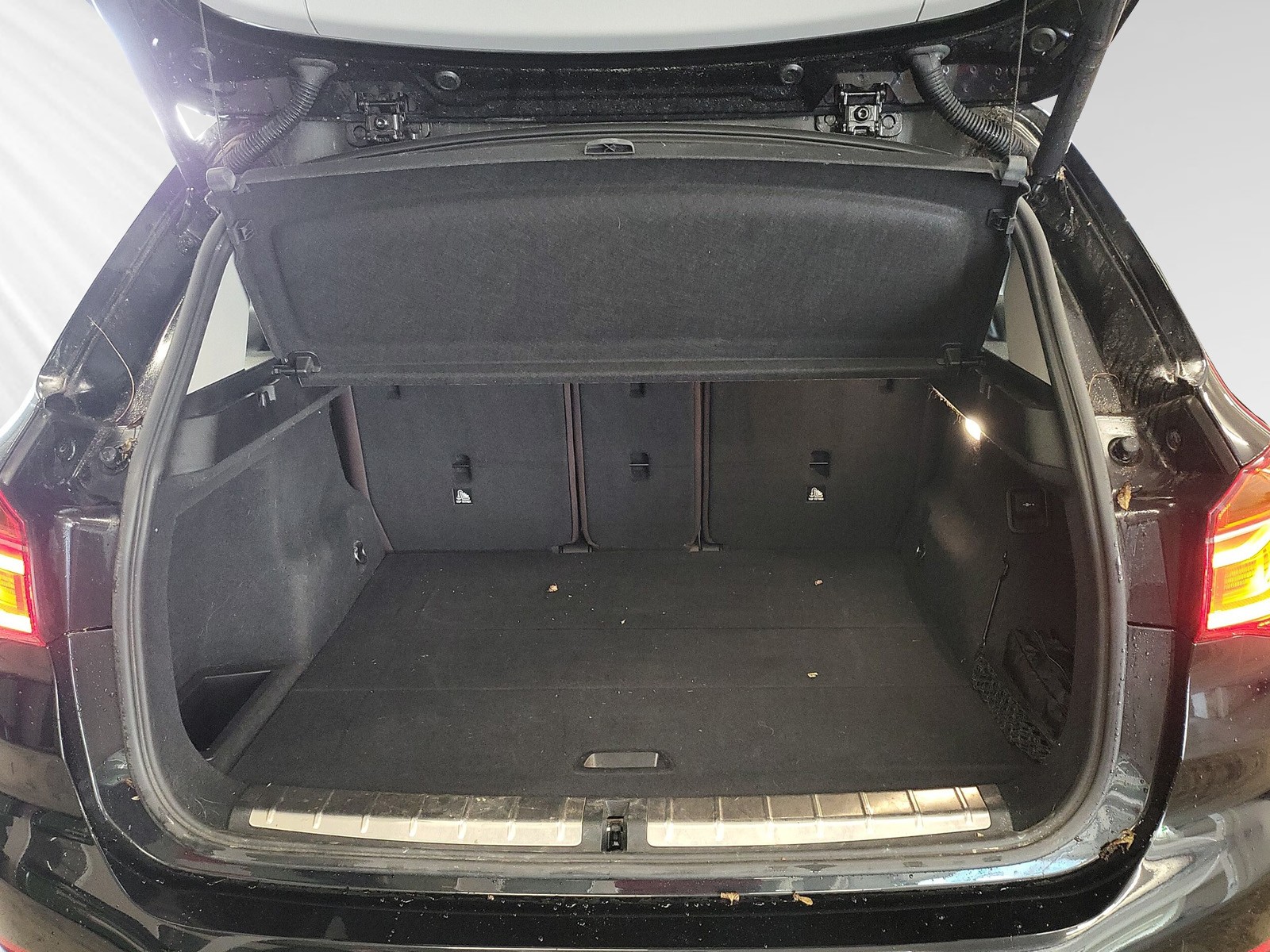 BMW X1 xDrive 20i xLine Steptronic-image-6