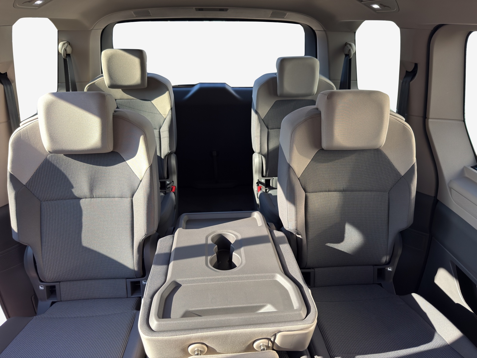 VW Multivan Trend Liberty kurz 2.0 TDI 150PS DSG-image-15