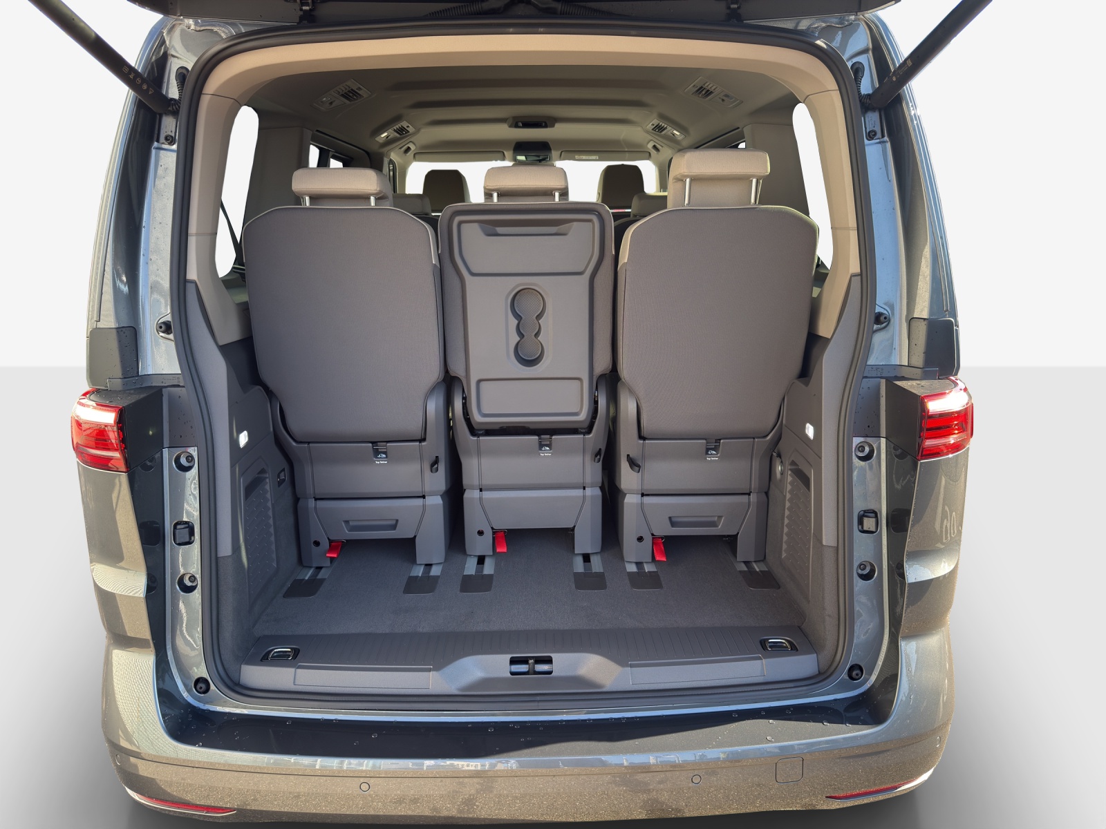 VW Multivan Trend Liberty kurz 2.0 TDI 150PS DSG-image-12