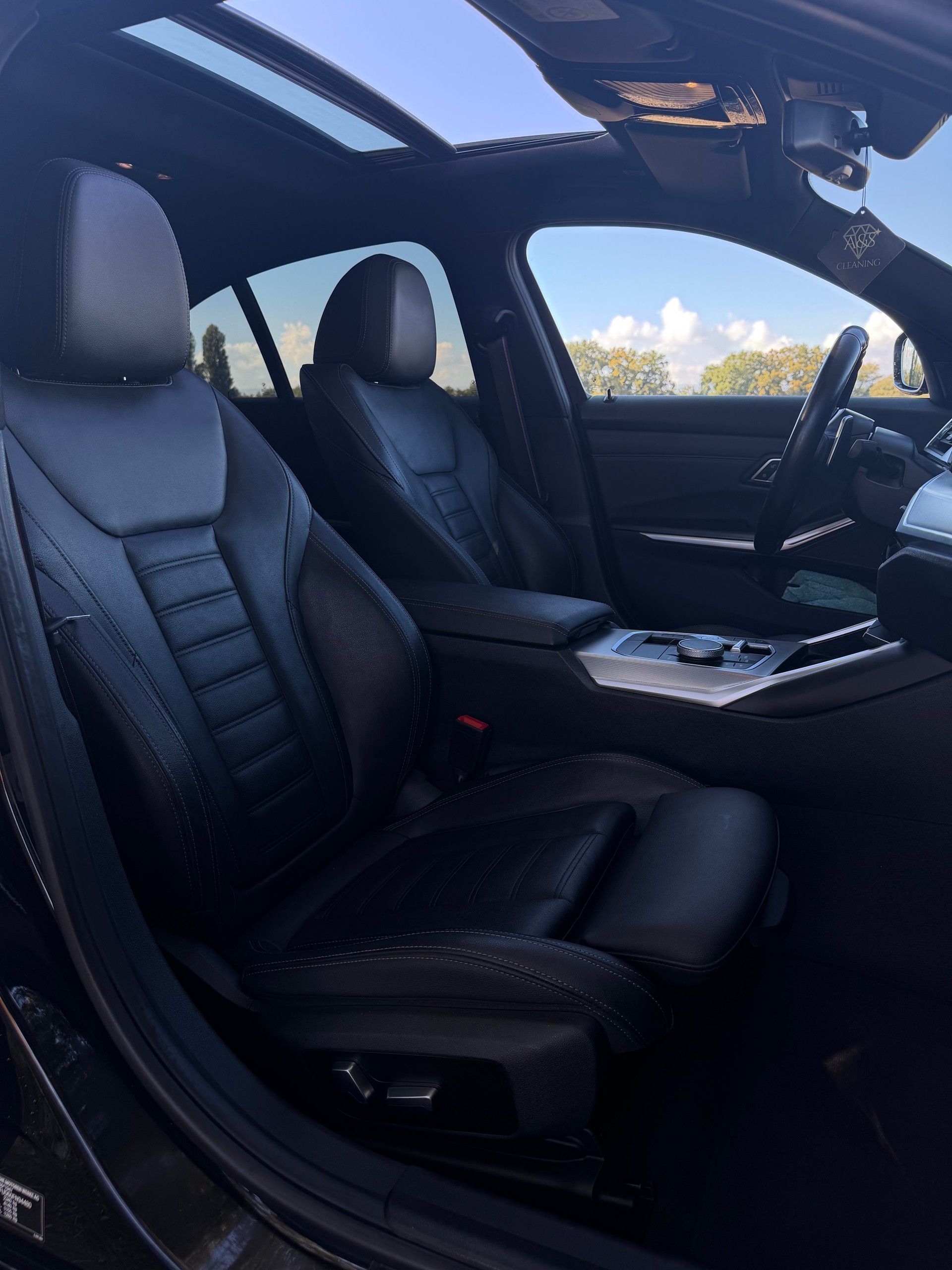 BMW M340d xDrive 48V Steptronic M Sport Pro-image-15