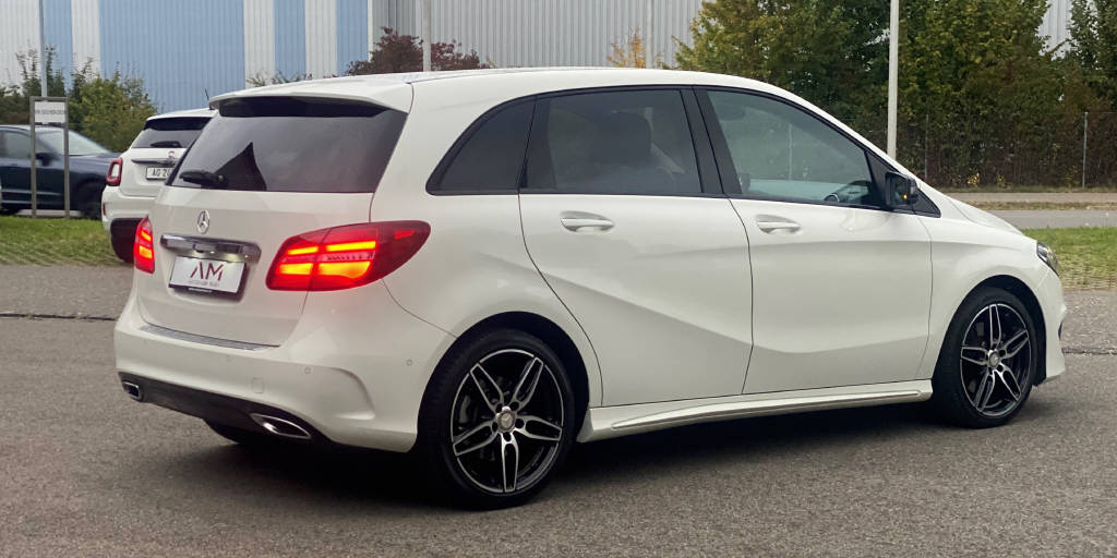 MERCEDES-BENZ B 220 d AMG Line 4m-image-15