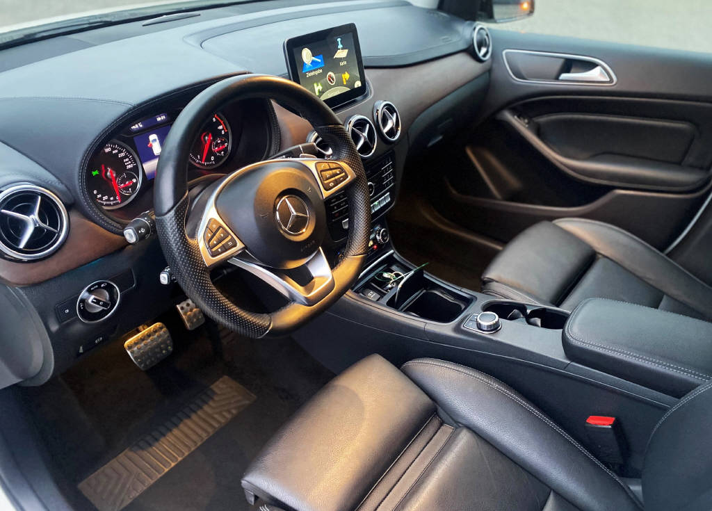 MERCEDES-BENZ B 220 d AMG Line 4m-image-7