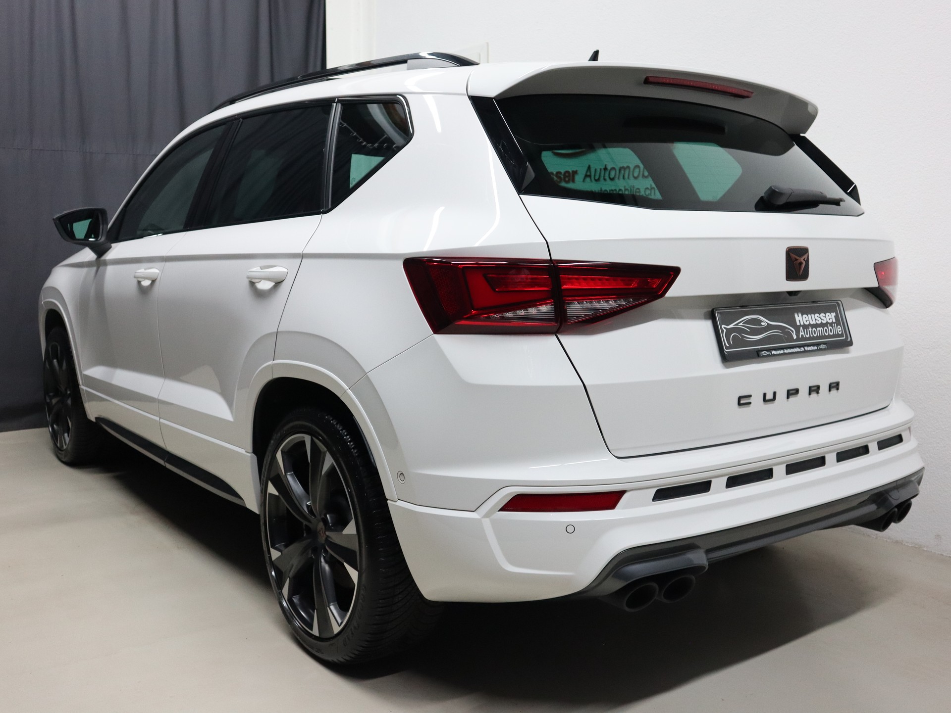 CUPRA Ateca 2.0TSI VZ 4Drive DSG - Panorama - Navi - Beats - Sportsitze - Sitzmemory - 360° Kamera - Keyless - 300 PS-image-4