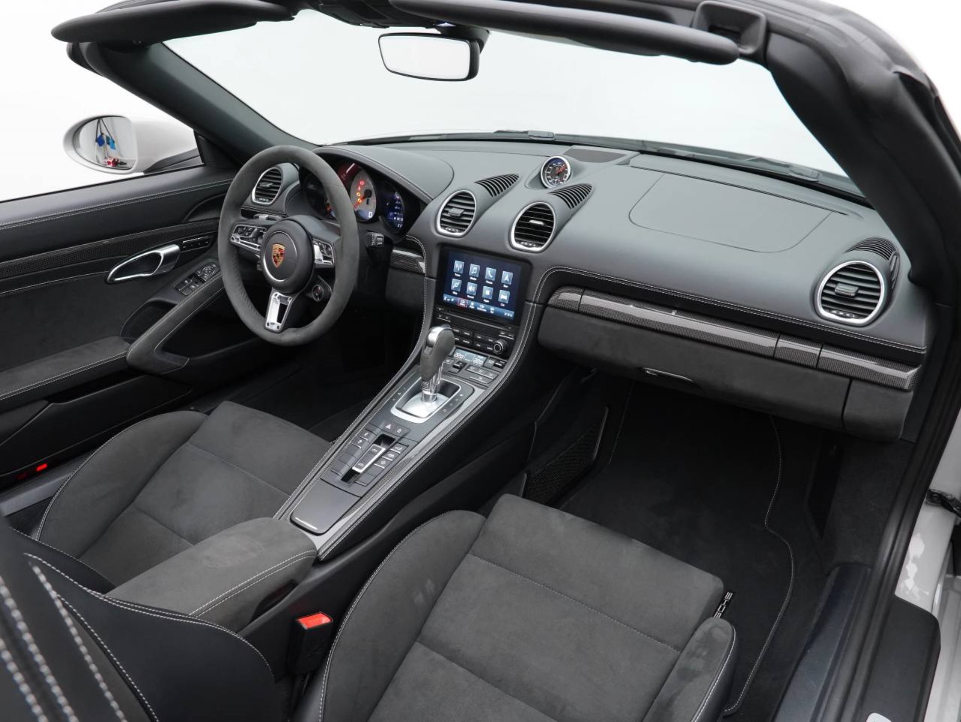 PORSCHE 718 Boxster GTS 4.0-image-24