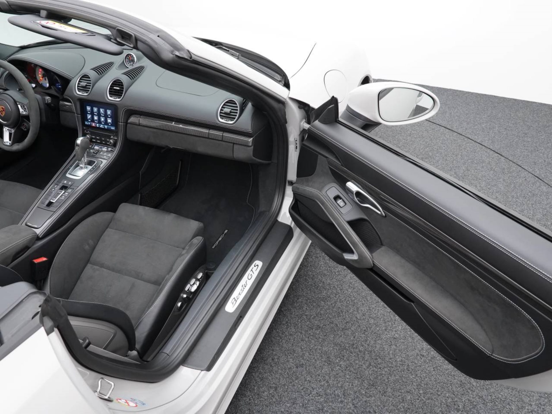 PORSCHE 718 Boxster GTS 4.0-image-23