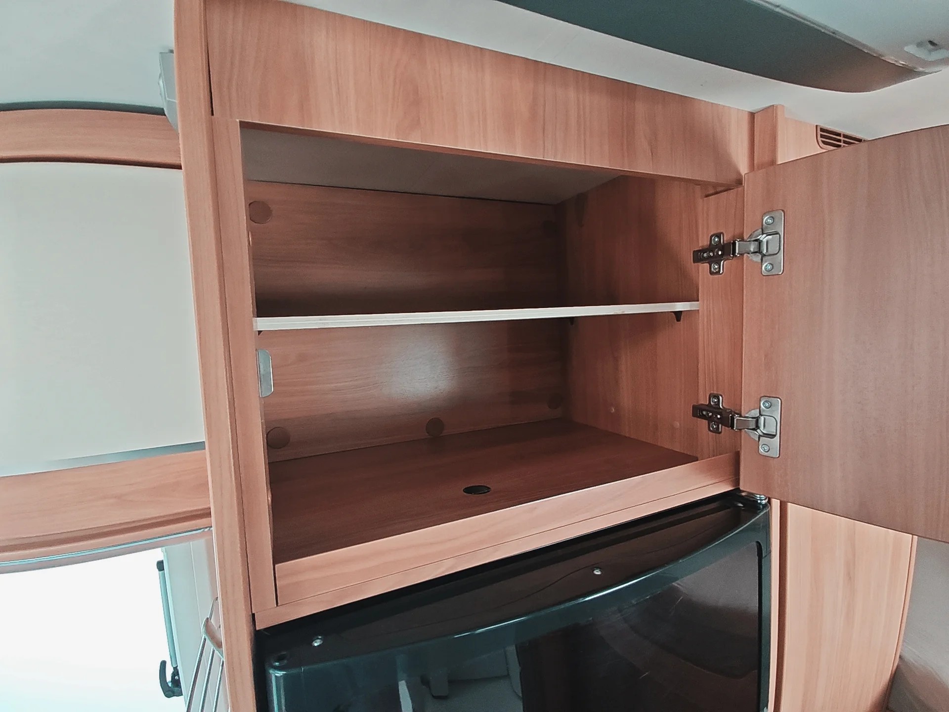 HYMER EX 504***Der Hymer vereint den Komfort eines vollintegrierten Premium-Wohnmobils mit den kompakten Massen***-image-22