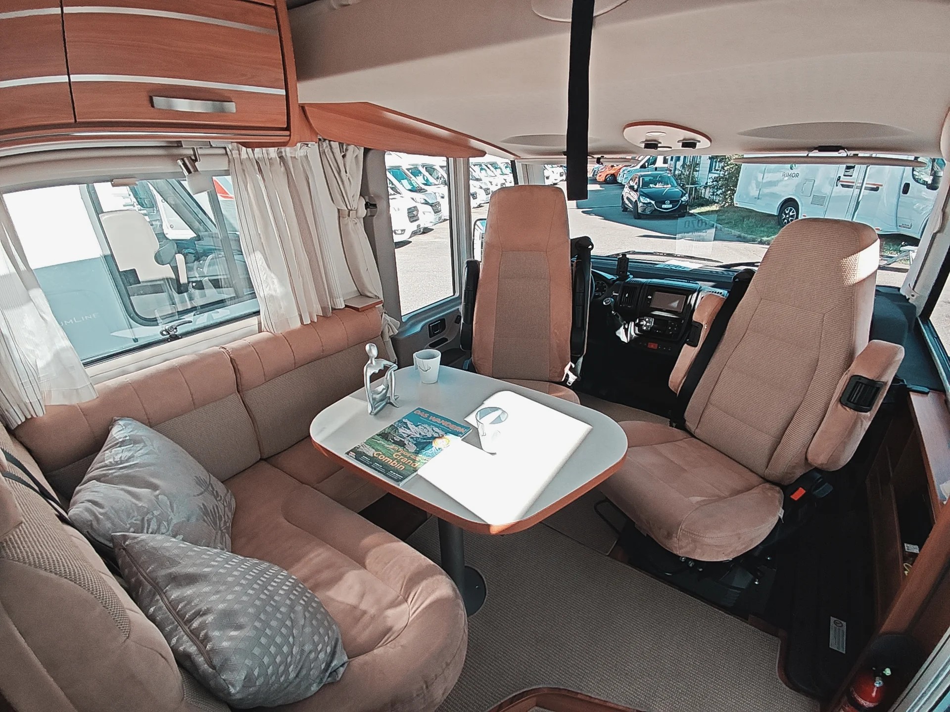 HYMER EX 504***Der Hymer vereint den Komfort eines vollintegrierten Premium-Wohnmobils mit den kompakten Massen***-image-15
