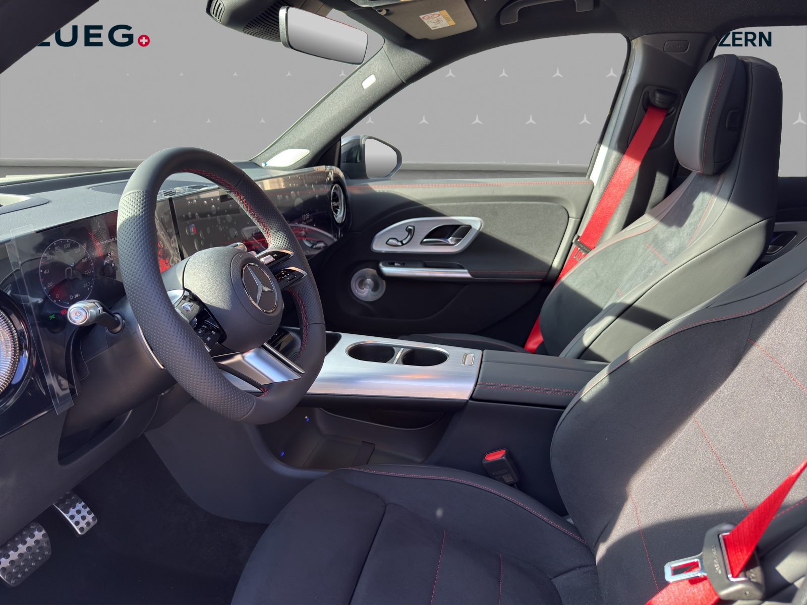 MERCEDES-BENZ GLB 350 85kWh EQ 4 Matic-image-7