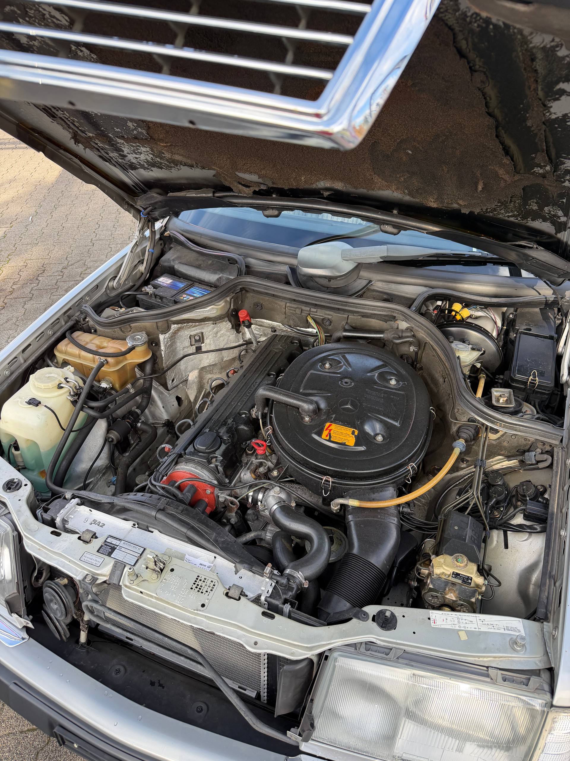 MERCEDES-BENZ 300 CE-image-14