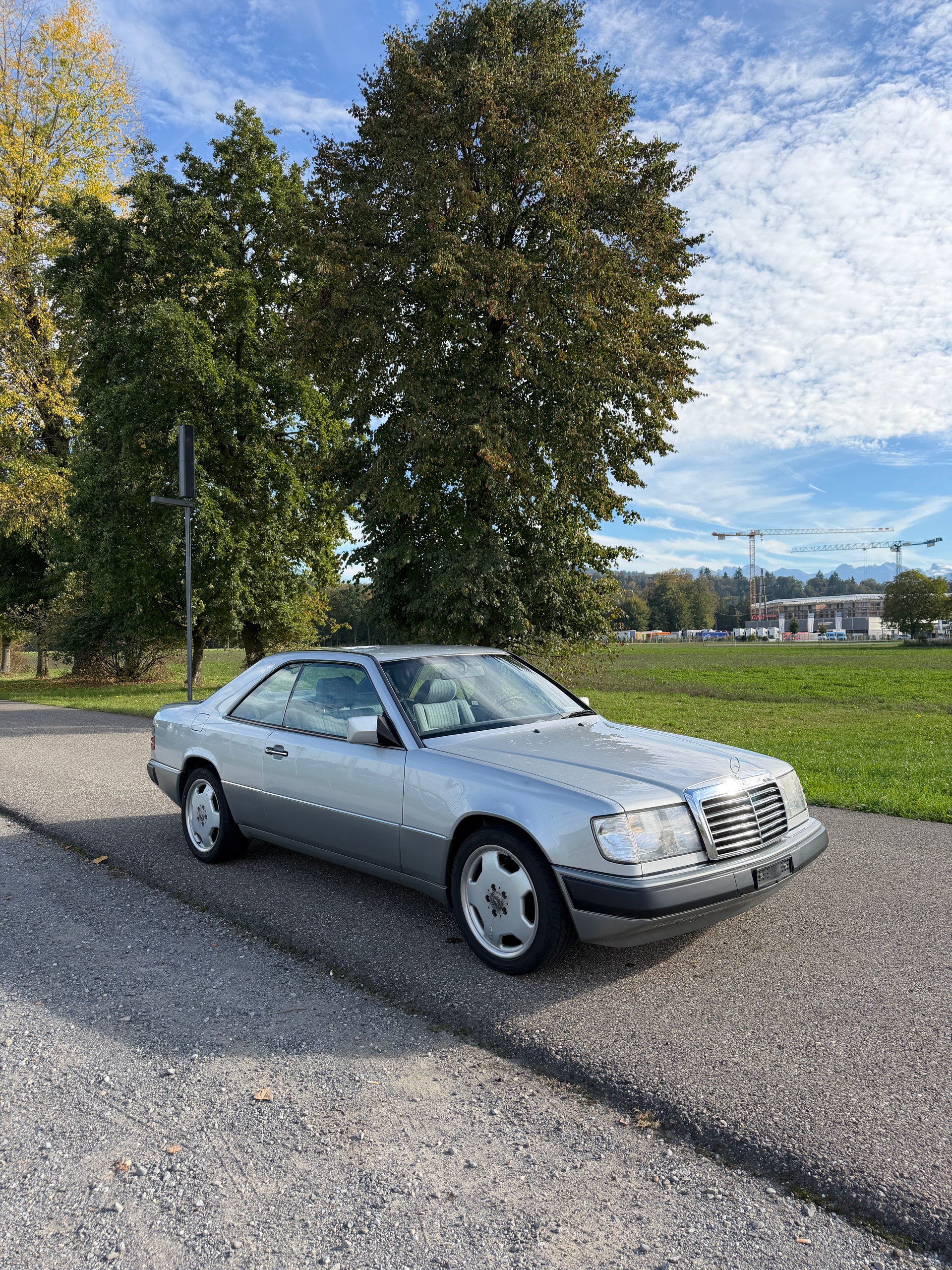 MERCEDES-BENZ 300 CE-image-6