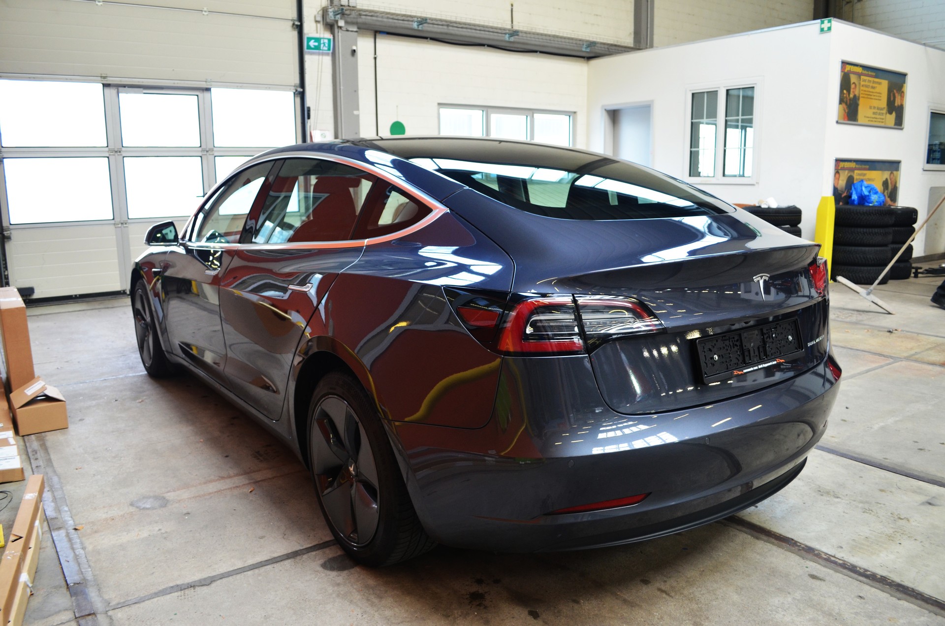 TESLA Model 3 Long Range Dual Motor AWD-image-5