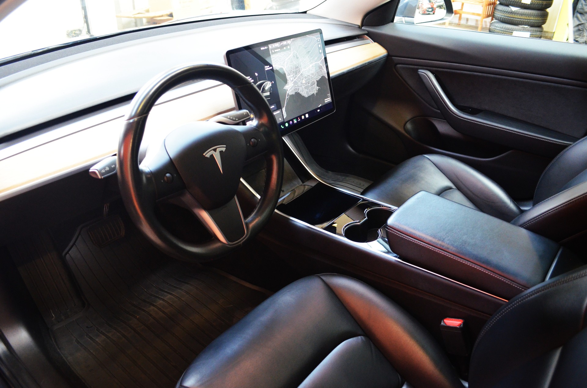 TESLA Model 3 Long Range Dual Motor AWD-image-7