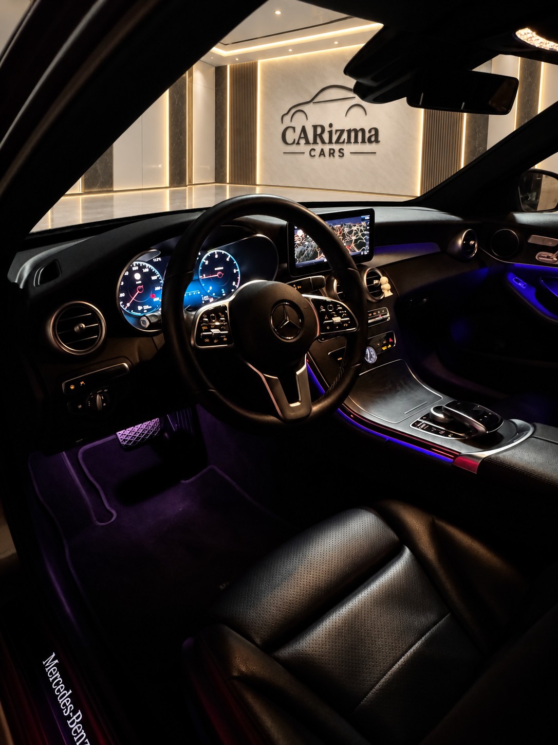 MERCEDES-BENZ C 220 d Swiss Star AMG Line 4M 9G-Tronic-image-7