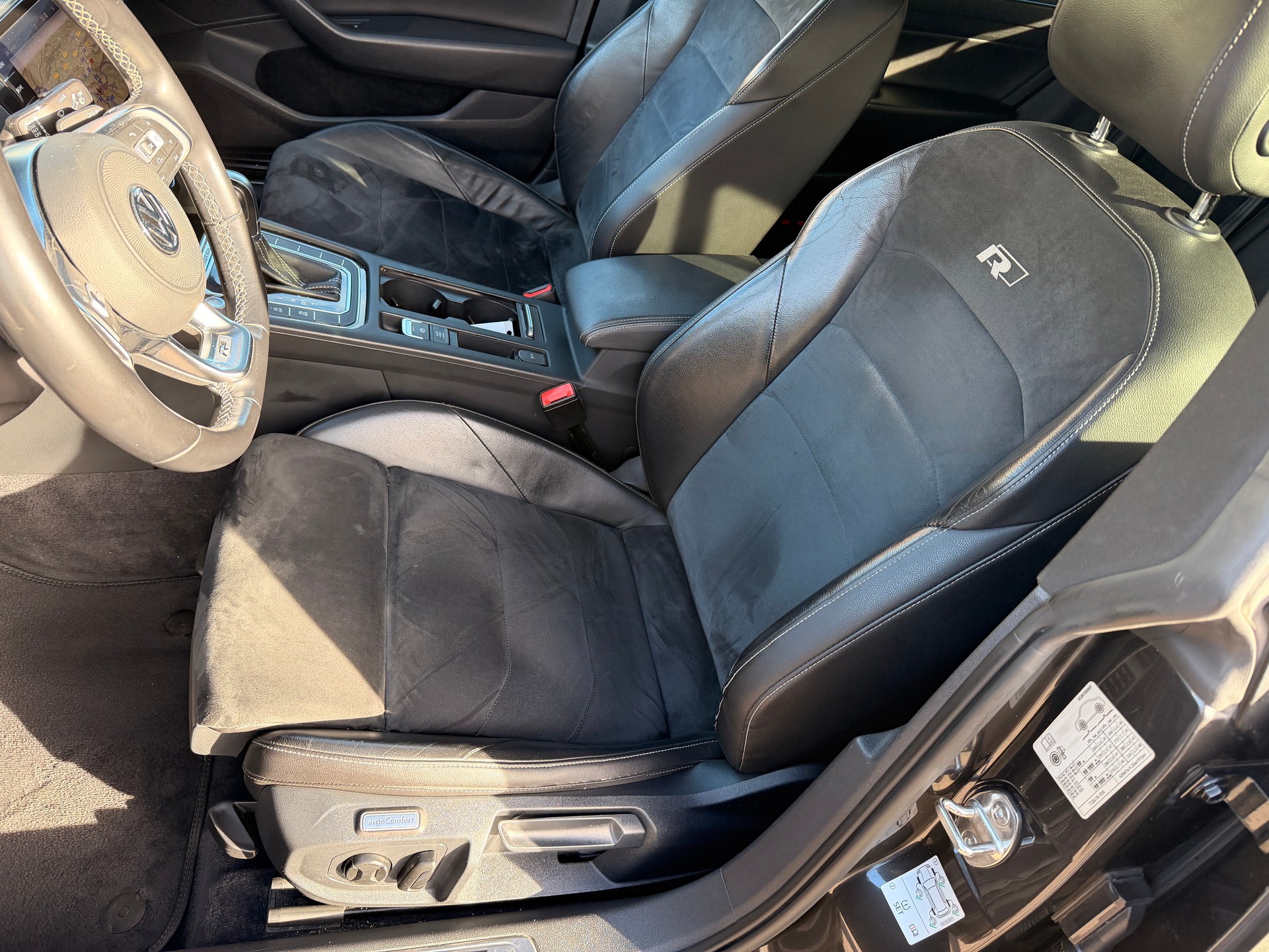 VW Arteon 2.0 TDI SCR BMT R-Line 4Motion DSG-image-6