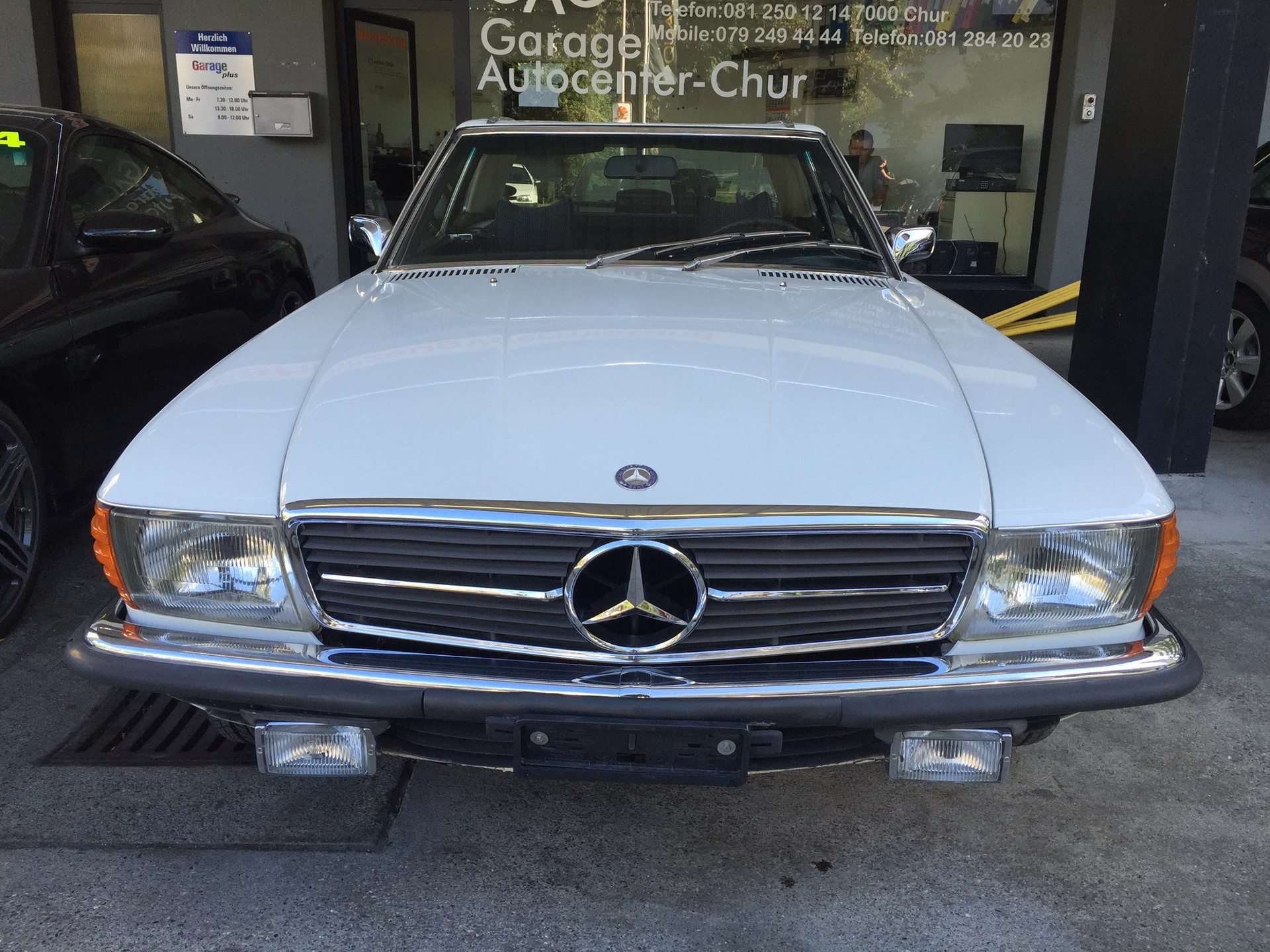 MERCEDES-BENZ 280 SL Roadster-image-2