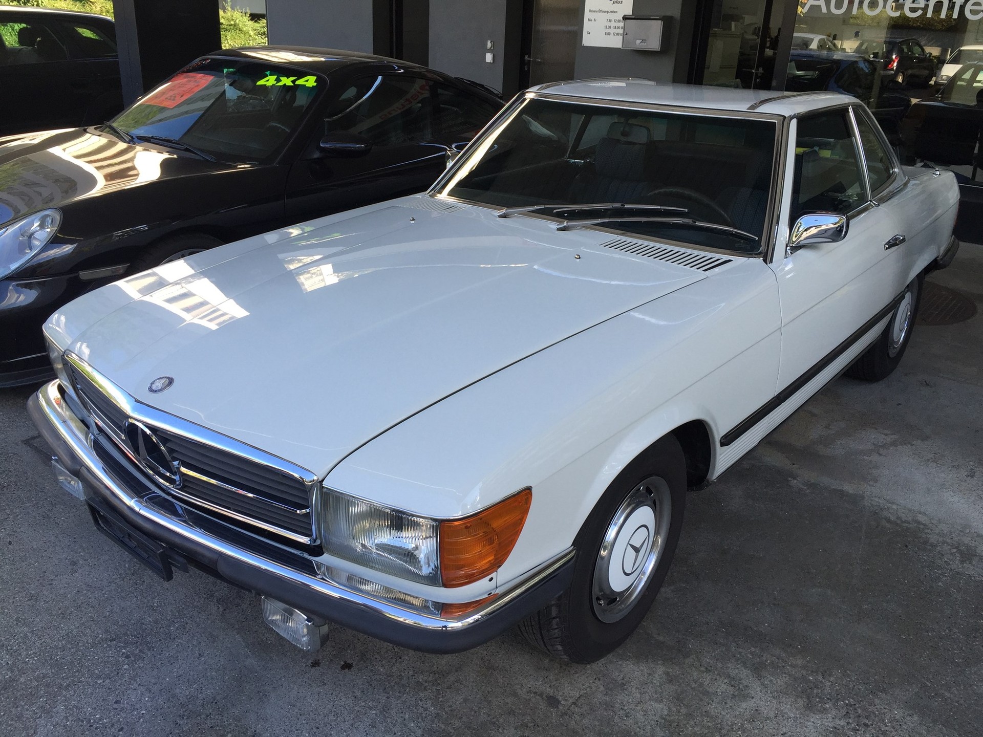 MERCEDES-BENZ 280 SL Roadster-image-0