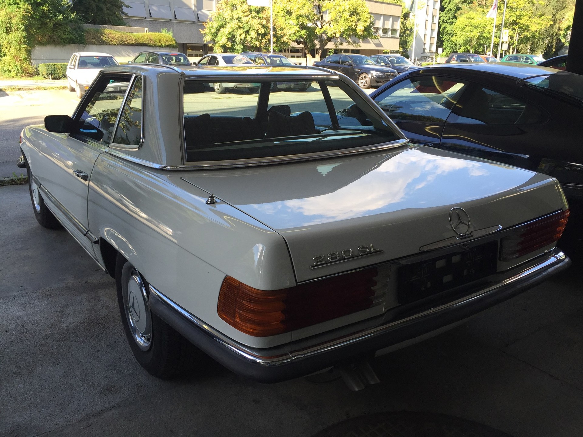 MERCEDES-BENZ 280 SL Roadster-image-3