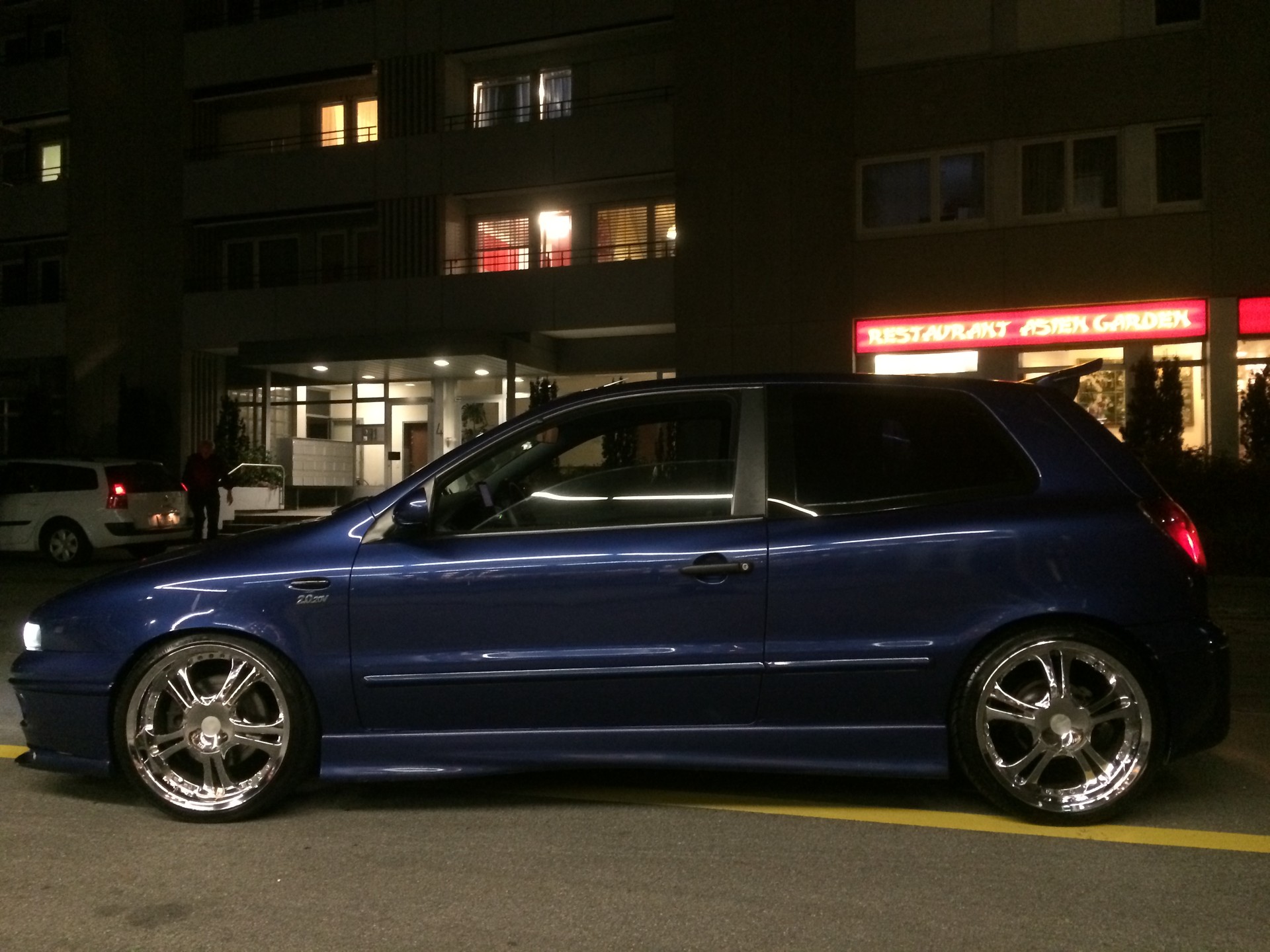 FIAT BRAVO-image-1