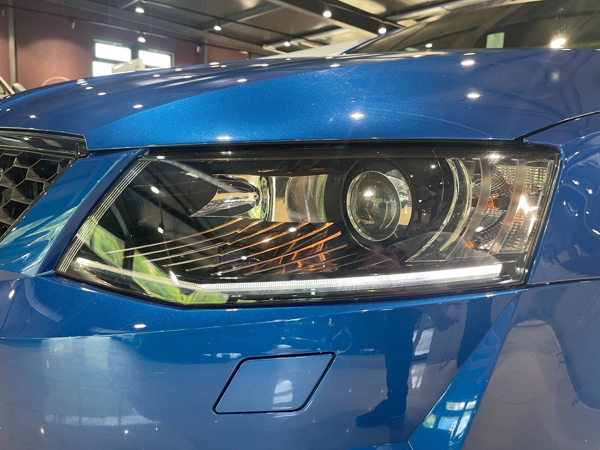 SKODA Octavia Combi 2.0 TSI RS DSG-showroom-element-3