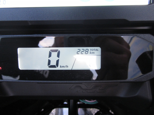 HONDA NT 1100-showroom-element-2