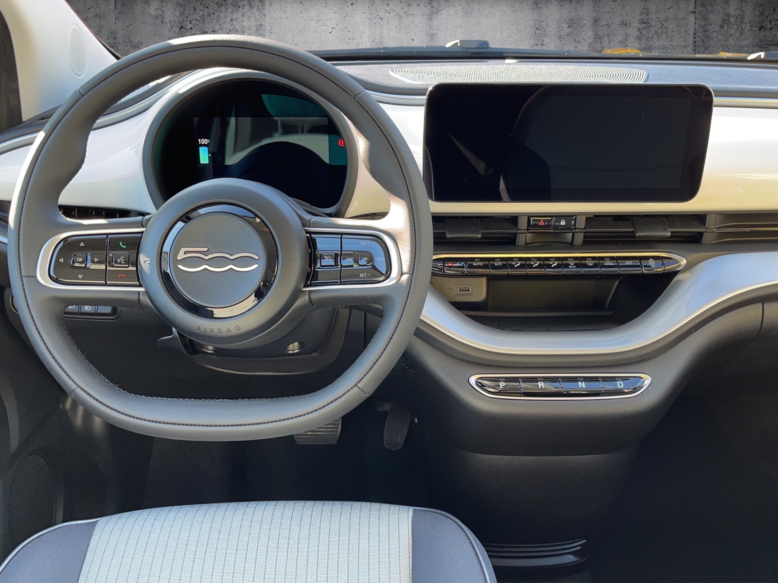 FIAT 500e Icon-image-9