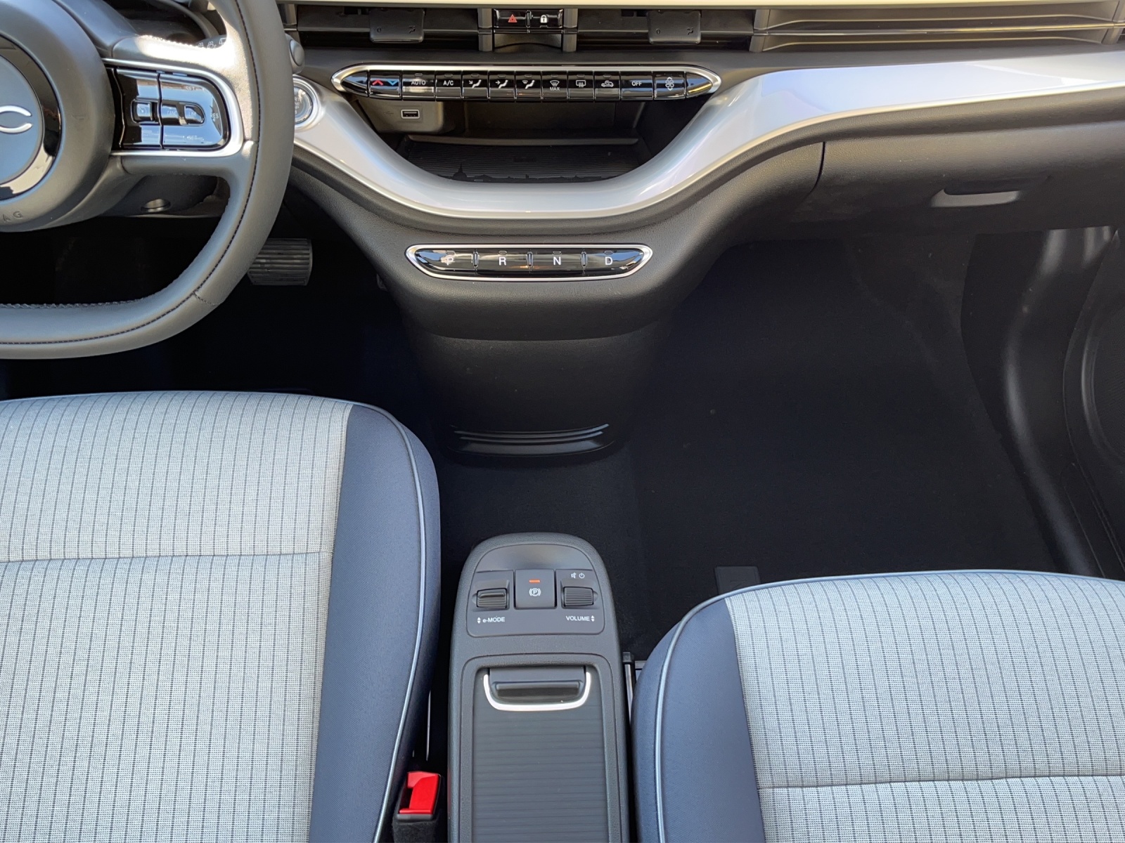FIAT 500e Icon-image-11