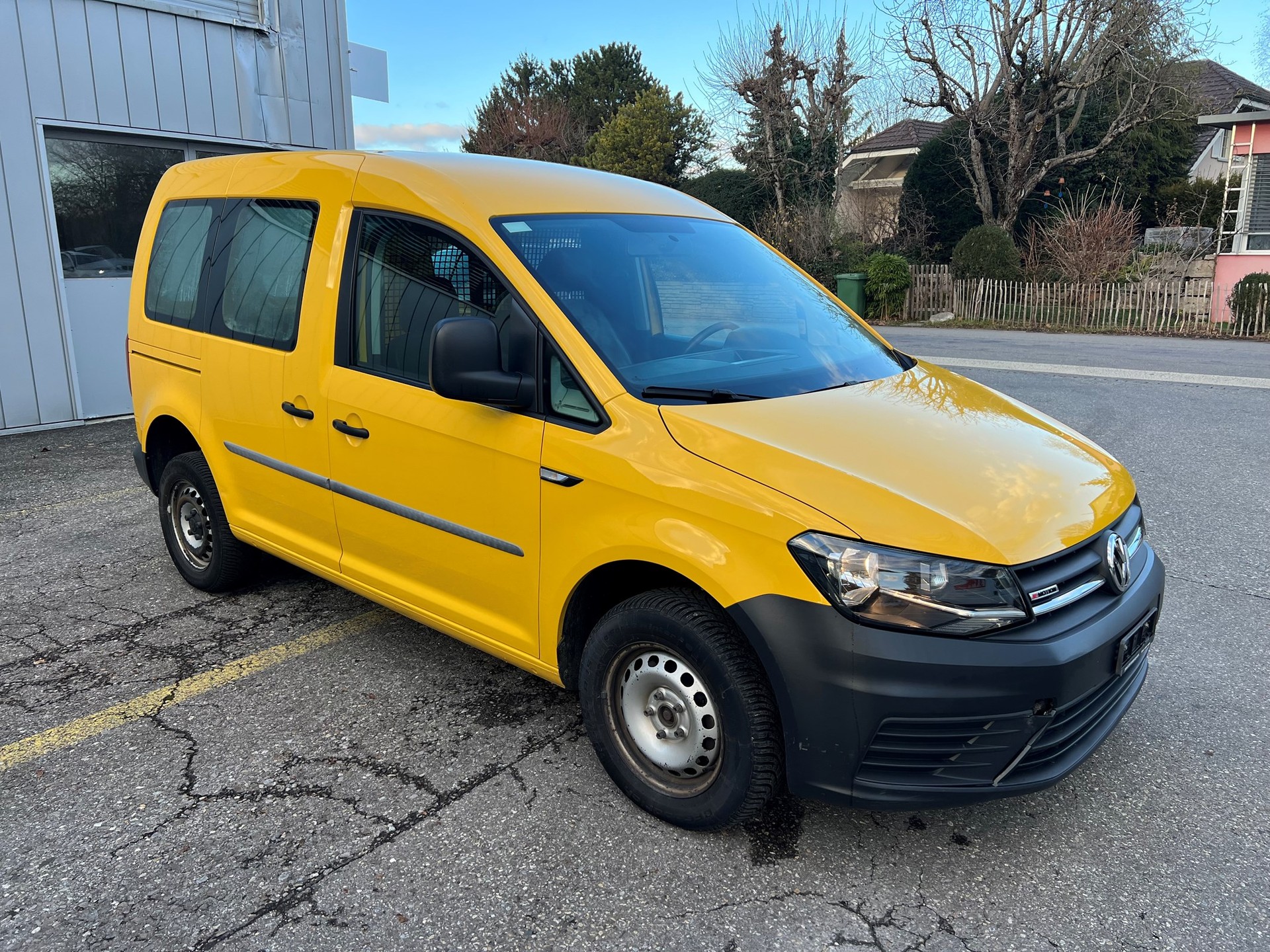 VW CADDY 2.0D 4 MOTION-image-1
