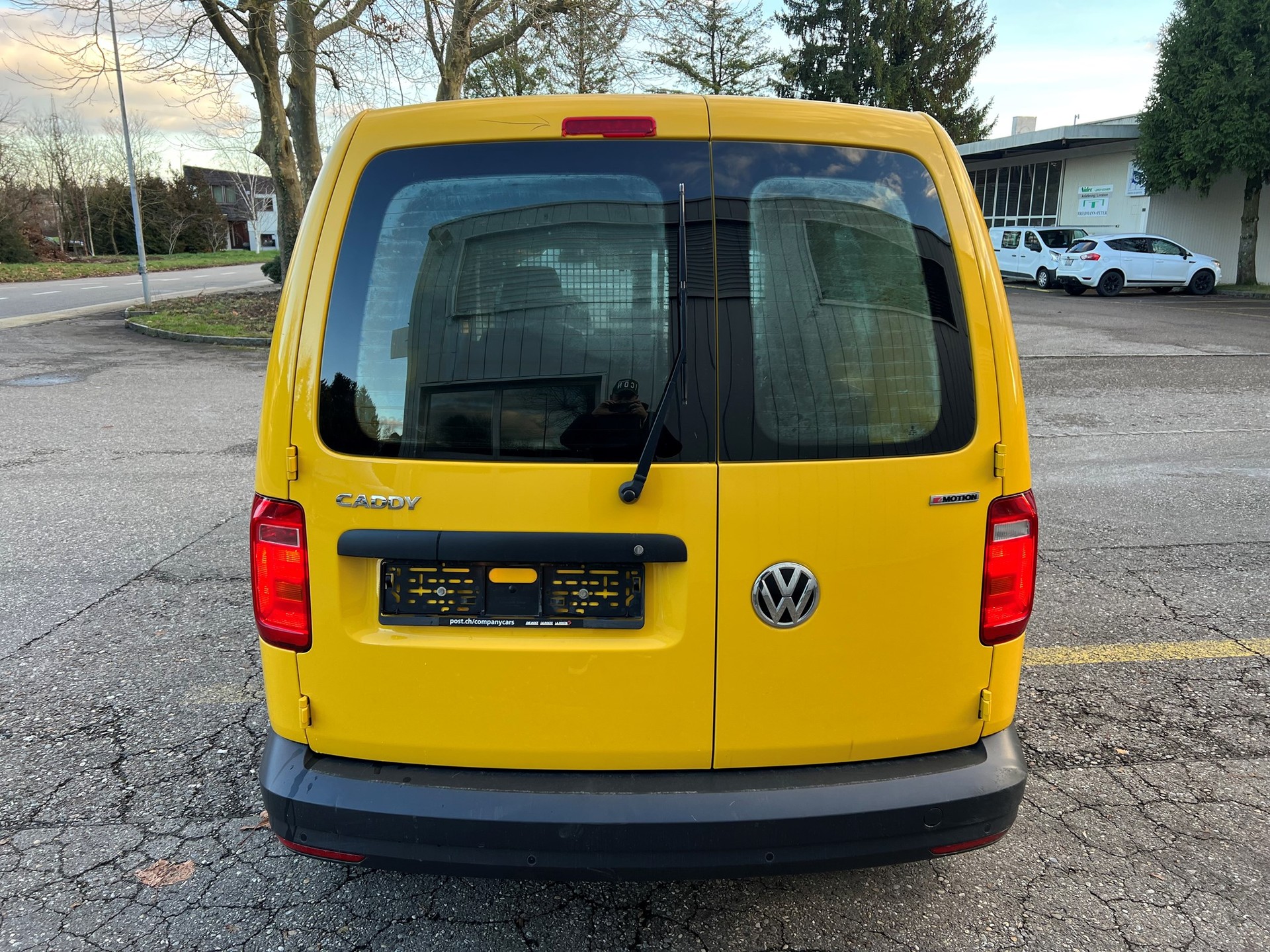VW CADDY 2.0D 4 MOTION-image-4