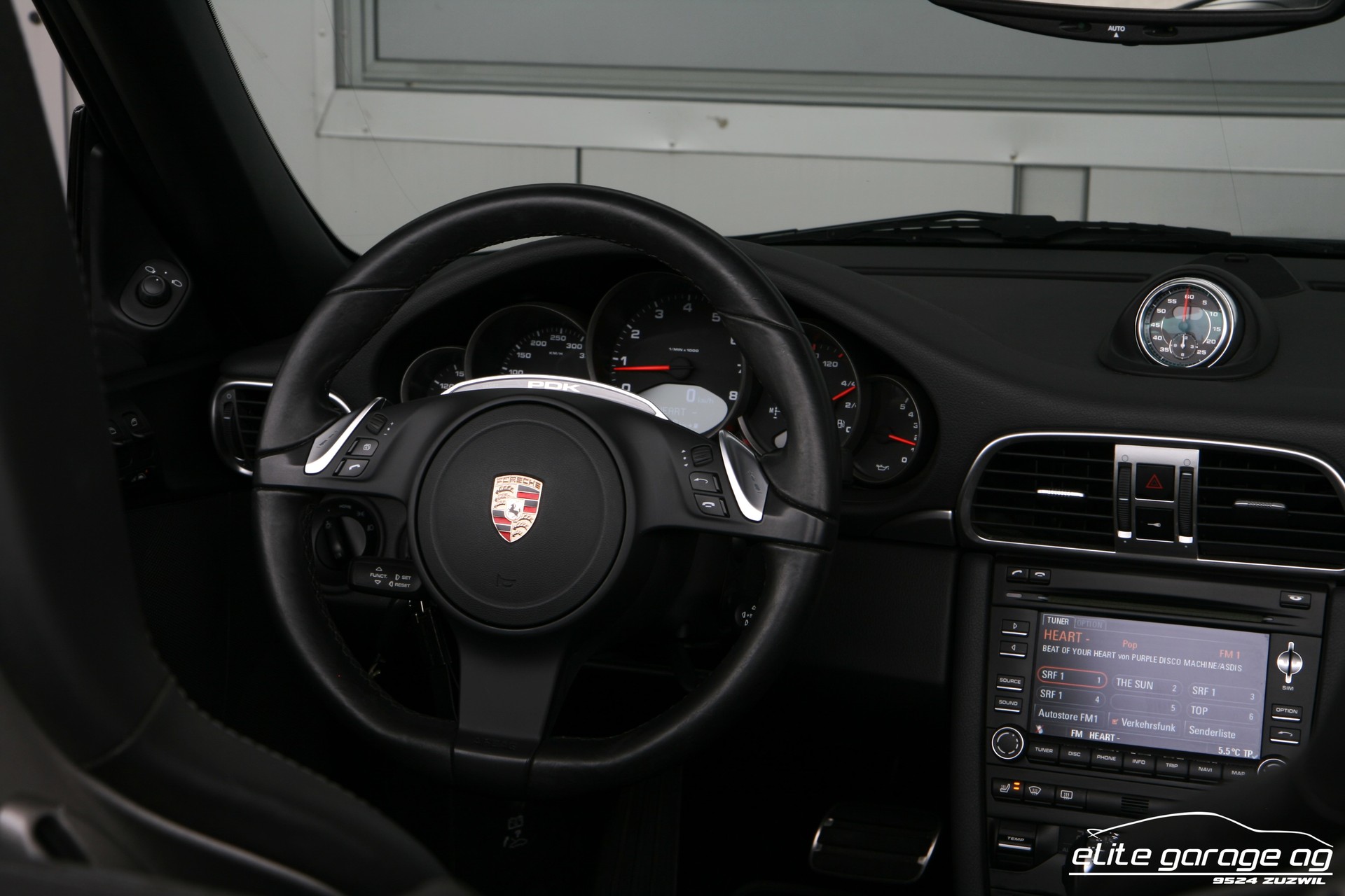 PORSCHE 911 Cabrio Carrera 4 GTS PDK-image-13