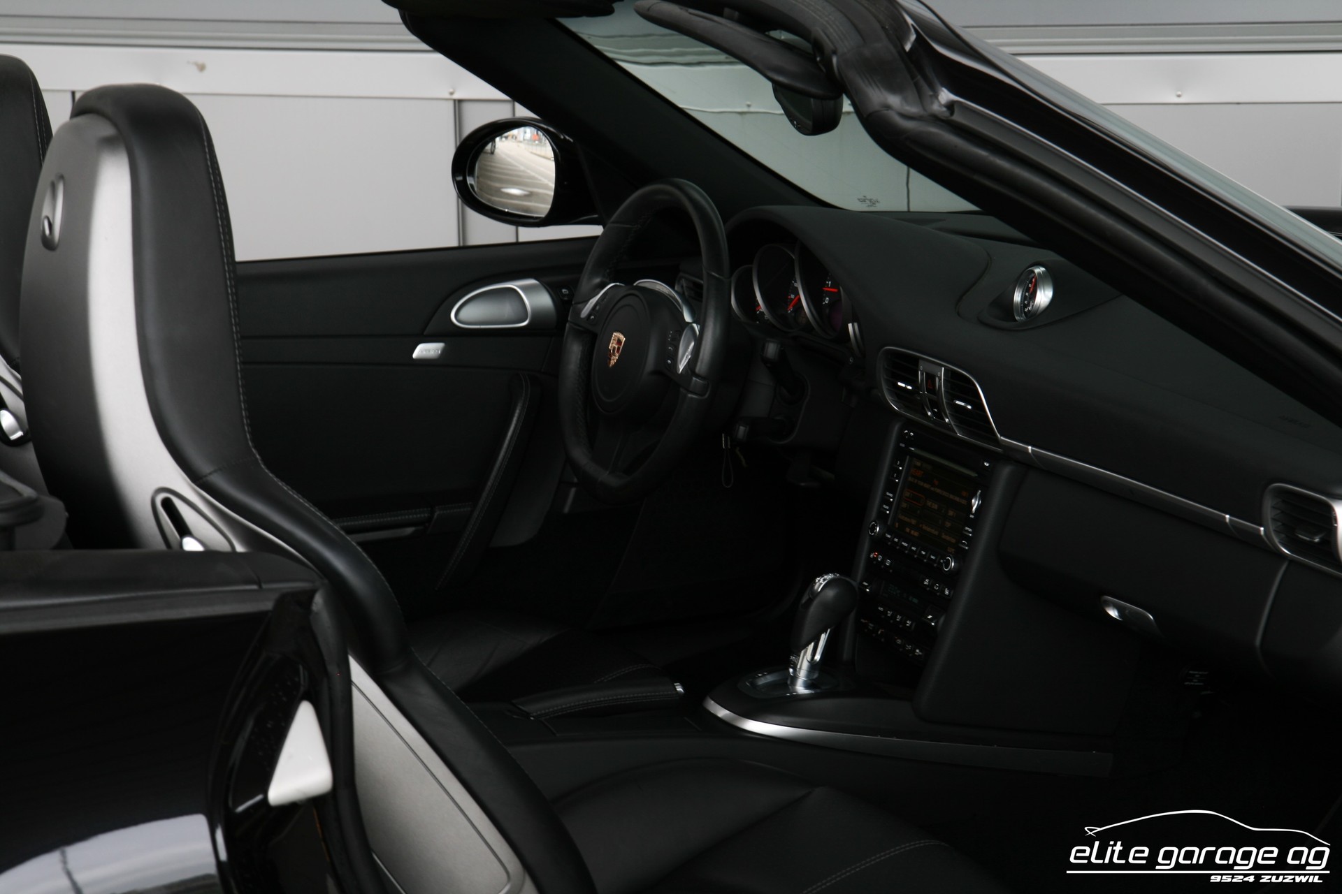 PORSCHE 911 Cabrio Carrera 4 GTS PDK-image-14