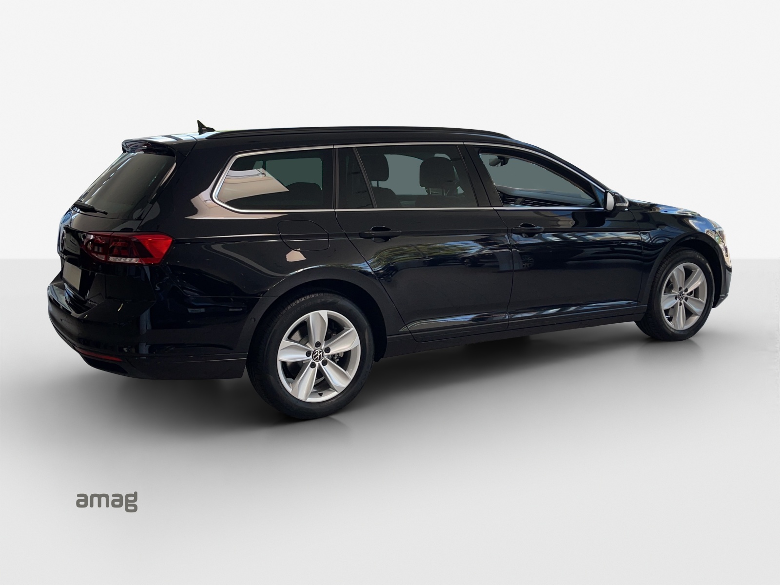 VW Passat 2.0 TDI BMT Business 4Motion DSG-image-3