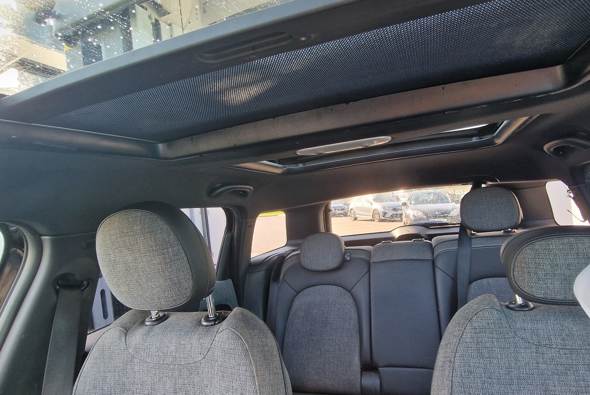 MINI Mini Countryman Cooper S E ALL4 Steptronic-image-1